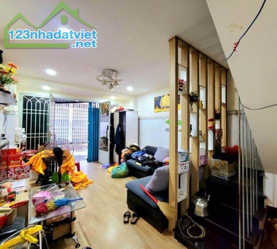 Nhà HXH ÂU CƠ ngang 8m x 20.5m 2 tầng ,p 10 Q Tân Bình . Giá 13.4 Tỷ