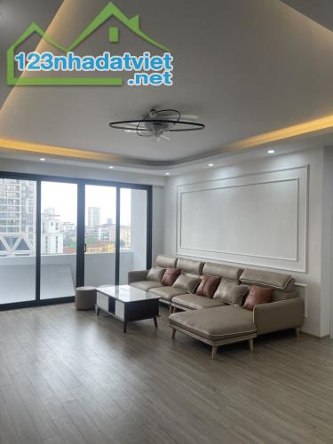 Chính chủ cần bán nhanh căn hộ chung cư FLC Landmark 159m2, 4PN full đồ