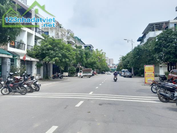 LIỀN KỀ TT5 KĐT AO SÀO, HOÀNG MAI, 70M,4T,MT5M, MẶT TRỤC CHÍNH, 14.6 TỶ, VỈA HÈ, KINH DOAN