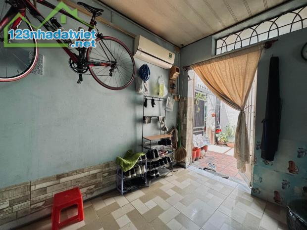 Siêu phẩm giá tốt, 50m2, chỉ 4,7TỶ, ngay trung tâm Phú Nhuận - 2