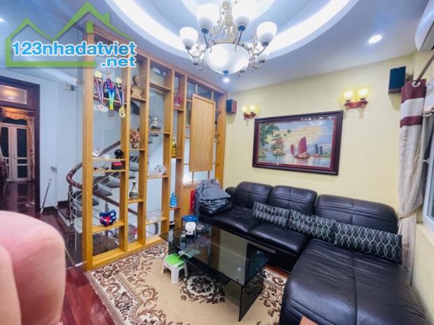 Hiếm có khó tìm, Mễ Trì 55m2 x 5T, dân xây NT đẹp, ngõ thông, 2 thoáng, Ô tô, kd,hơn 8 tỷ. - 2