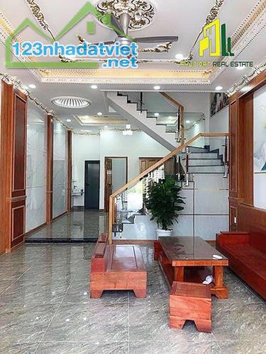 Nhà 1T1L Mới 100% Gần Cầu Hóa an 100m2 SHR Ful TC. Giá 3Tỷ650 - 3