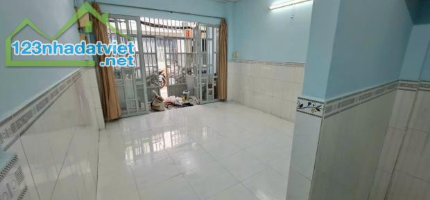 💥🏠🔥Gấp bán, giảm sâu, Ba gát thông vòng quanh, Hậu Giang, Q6, 38m2, 2 tầng, nhỉnh 3 tỷ