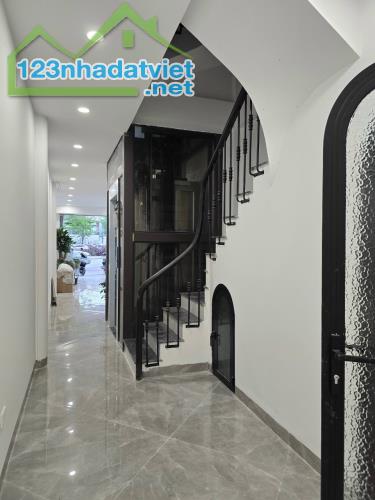 MP MINH KHAI 70M2 5 TẦNG THANG MÁY, VỈA HÈ RỘNG MT LỚN, GIẢM GIÁ 2 TỶ, GIÁ MỚI 26 TỶ. - 2