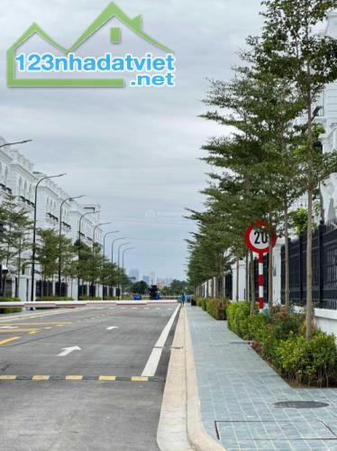 Chính chủ bán nhà LK Avenue Garden - 190m2 MT10m lô góc đường 60m Tây Thăng Long - 2