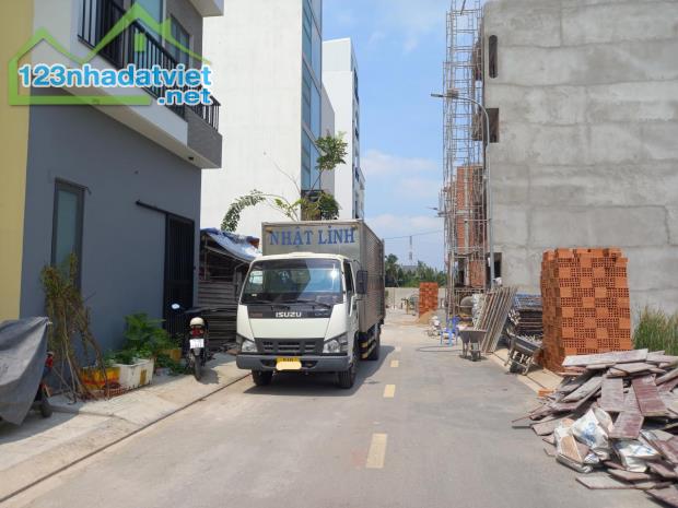 Bán đất Võ Thị Thừa P. An Phú Đông Quận 12, Đ. 6m, giá chỉ 3.x tỷ - 2