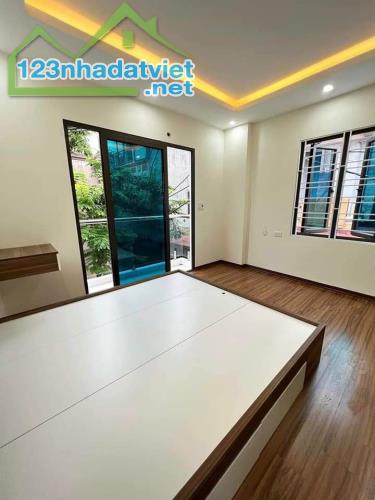 Bán nhà Xuân Phương, Gác Lửng, 39M 5 Tầng, 4P Ngủ, 30m ô tô đỗ giá 5.2 tỷ