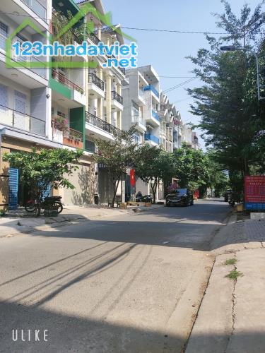 Bán nhà MTKD gần ngay chợ Tân Hương-Tân Phú ngang 5.3 x 16.5m2 ngộp bank gấp bán chỉ 6.5tỷ - 5