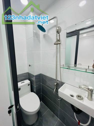 Nhà hẻm đường số 12 p BHH A Bình Tân dt 15m2 2 lầu 2pn 2wc giá 1 ty950 - 4