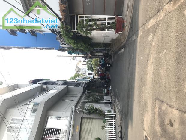 Bán nhà HXH đường Lê Thúc Hoạch,Tân Phú 46m2( 4.04 x 11.5m) ngộp bank gấp bán nhỉnh 4 tỷ