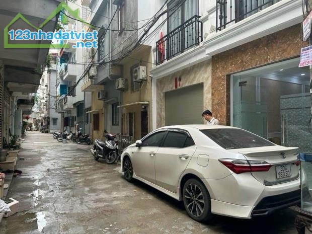 Bán nhà Ngọc Thuỵ, diện tích 45 X 5 Tầng, ô tô tránh, 2 mặt ngõ, sát mặt phố, dòng tiền tố - 5