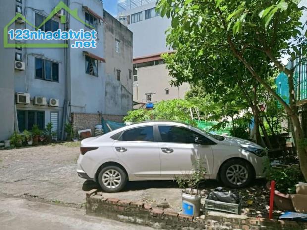 Bán đất Thạch Bàn kinh doanh phân lô ô tô vào 296m2 giá 27 tỷ 500.