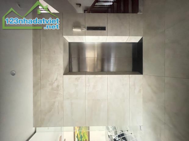 Bán toà biệt thư sân vườn trung tâm quận ba đình phố Liễu Giai tặng nội thất xịn có thang - 5