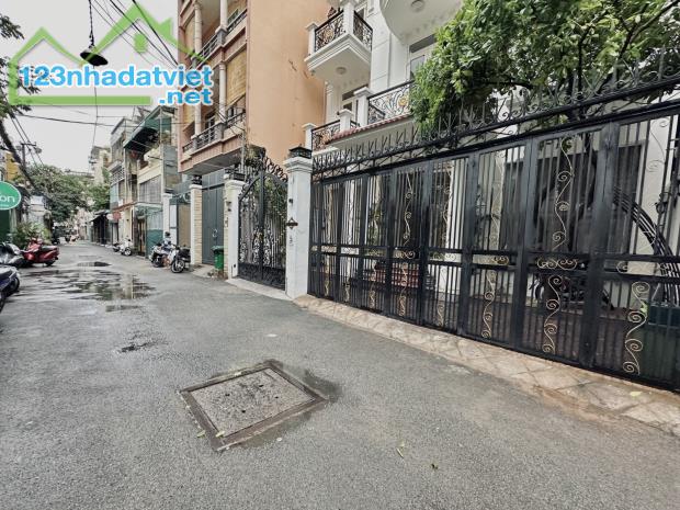 Bán Nhà Lê Văn Sỹ quận 3 DT 50m2 ,hẻm xe máy .hoàn công đủ 👇🏻