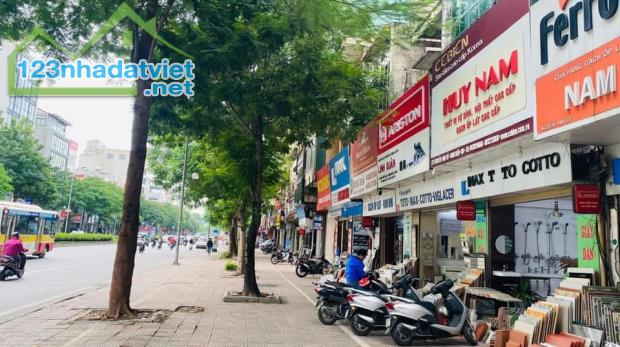 Bán Nhà Mặt Phố Nguyễn Văn Cừ, Mặt Tiền 7m, DT 185m2, Xây Tòa Nhà Đẹp Nhất Phố.