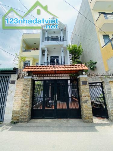 GIÁ QUÁ RẺ, Nhà HXH Phan Huy Ích, 122m2, 3 tầng, 8.8 tỷ TL 0964364745