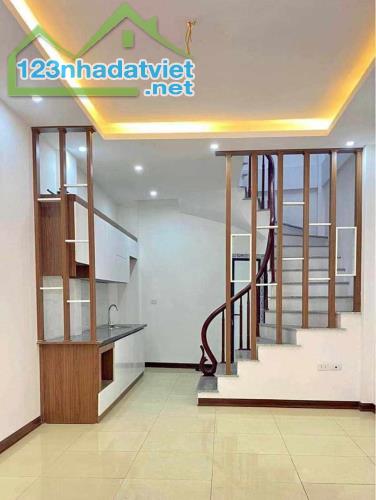 HOT!! Bán nhà đẹp xã Đại Thành - Quốc Oai, 70m2, 3 tầng ở ngay, giá mềm, ô tô đỗ cửa - 1