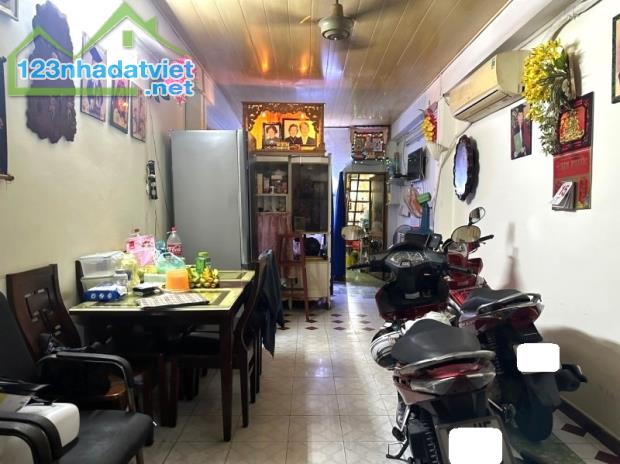 BÁN NHÀ QUẬN 10 NGAY HỒ KỲ HÒA, HẺM THÔNG SÁT MẶT TIỀN, DÂN TRÍ, 40Mx3 4PN ĐẸP, 4.5 TỶ HƠN - 2