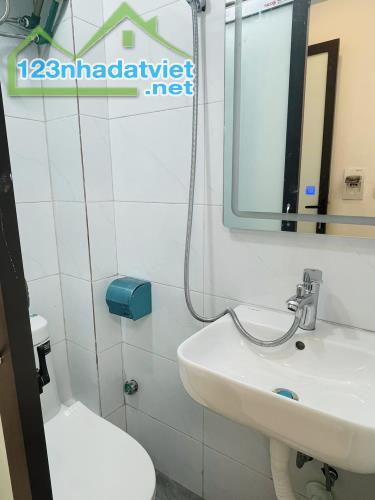 Bán nhà phố Nguyễn An Ninh , 17m x 5 tầng , Nhỉnh 1 tỷ - 4