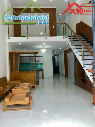 Bán nhà mái thái 100m2 KP3 Trảng Dài gần Chợ Quang Thắng chỉ 2 tỷ 790tr