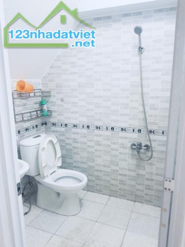 Bán Nhà Kinh Dương Vương, Quận 6 - Nhà đẹp HXH 96m2 chỉ nhỉnh 6.X tỷ