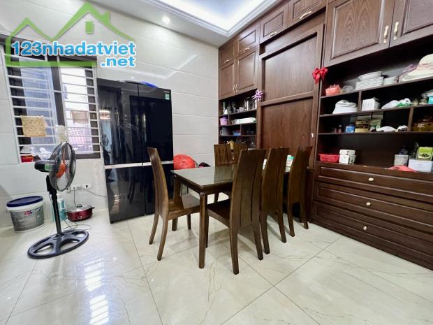 Bán nhà Nguyễn Cơ Thạch, Nam Từ Liêm, 52m2*5T Vỉa Hè ô tô tránh, KD VP Nhỉnh 14 tỷ