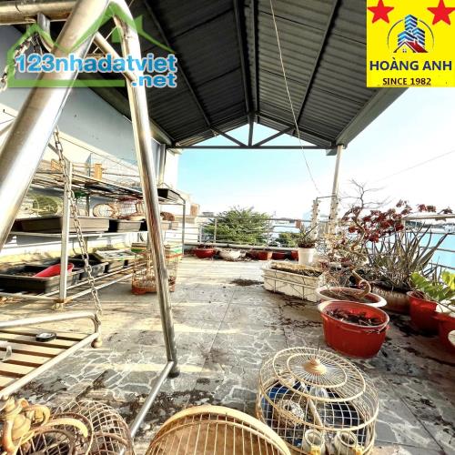 BÁN NHÀ RIÊNG NỞ HẬU TÀI LỘC TẠI PHƯỜNG BÌNH TRƯNG TÂY, QUẬN 2_ 121 m2 ( 7.9 x 15.3 )_ 2 T - 4