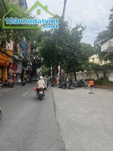 RẺ BẤT NGỜ: Nhà phố Khương Trung,Thanh Xuân-Nhà đẹp ở ngay,ngõ ô tô,SĐCC.