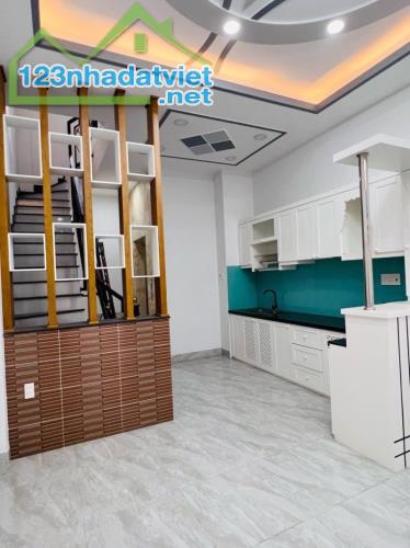 VIP Phú Nhuận, Thanh máy, 56m2, 4 tầng, Thích Quảng Đức, P4, PN, 10 tỷ5 - 4