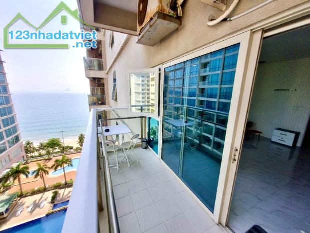 Bán căn hộ nha trang center có sổ, đường Trần Phú view biển, dt 55m giá 2 tỷ 550 triệu