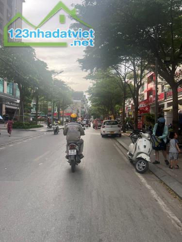 CỰC HOT: Nhà mới phố Triều Khúc,Thanh Xuân 40m*5T,SĐCC,chỉ 3 bước ra Nguyễn Trãi.