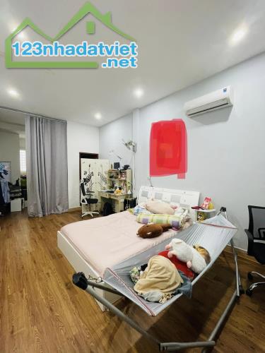 Bán gấp nhà hẻm 8m Hoàng Văn Thụ 70m2 2 tấm 9,1 tỷ. - 4