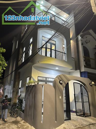 🔴💥Bán nhà 3 tầng 2 mặt kiệt Ô TÔ Nguyễn Chánh - 3