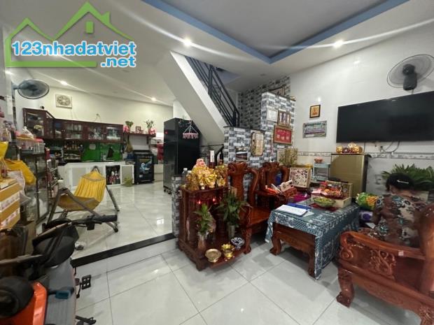 Bán nhà Thới An 29 Q12, 40m2, 1 lầu, N5m, Đ. 2m giá chỉ 3.x tỷ - 3
