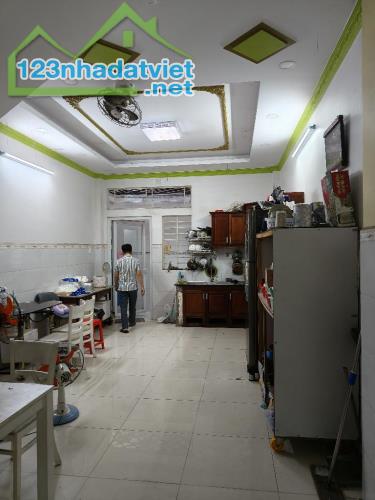 Nhà Đường 339, Hẻm Kia Morning, 72.4m2(4x 18), 4 Tầng, Dòng tiền 30 tr/tháng, Phước Long B - 4