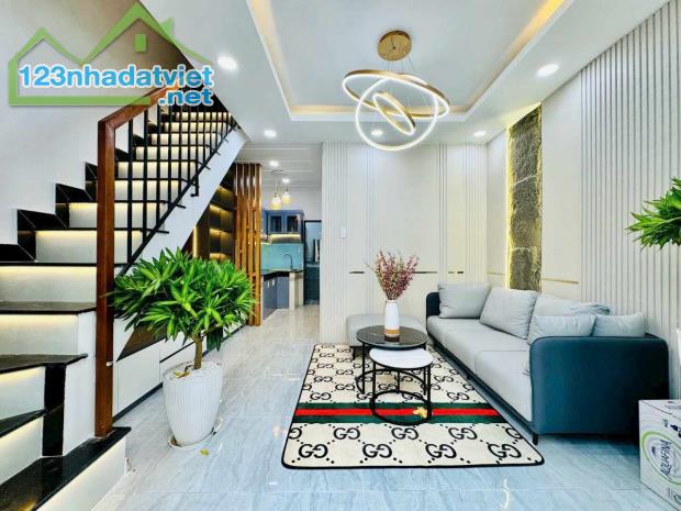 NHÀ GÒ VẤP THIẾT KẾ ĐẸP, CÓ PHÒNG DƯỚI TRỆT. NGANG 4M NỞ HẬU. GIÁ 3 TỶ 480 - 4