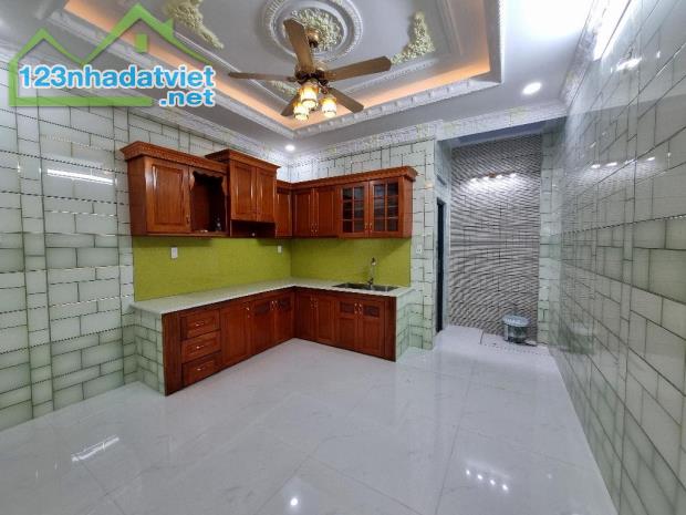 BÁN NHÀ 5 LẦU- MT KINH DOANH- KHU BÌNH PHÚ Q6- SÁT MEGA MARKET- 84M2- 12.xTỶ - 4