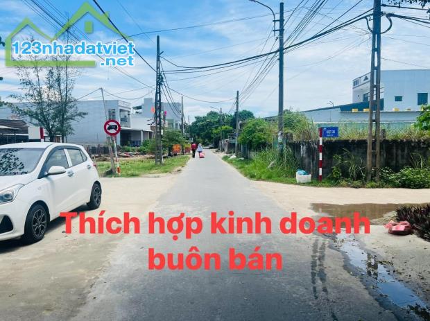 Nhỉnh 2 tỷ sở hữu lô đất này Mt Khái Tây 1 vừa ở vừa kinh doanh  Dt 100m Khu dân cư