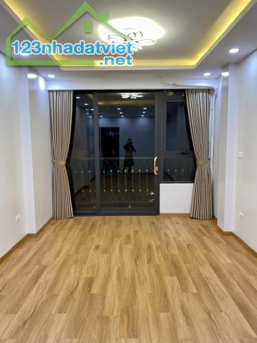 Bán nhà riêng ngõ 210 Lê Trọng Tấn 60m2, 4T, MT5m, Phân Lô Giá Chỉ 7,2 Tỷ - 1