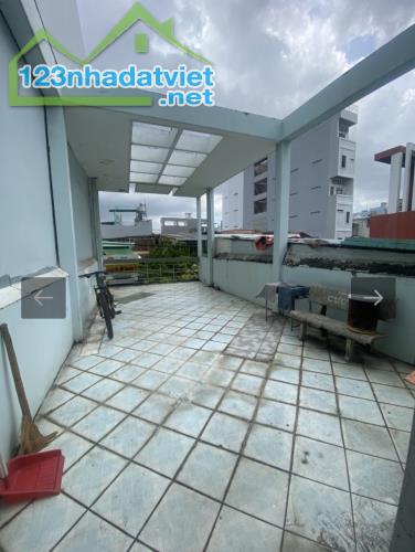 Mặt tiền KD Âu Dương Lân, P.2, Q.8, DT: 75m2, ba tầng, giảm mạnh 1 tỷ còn 14 tỷ 5. - 2