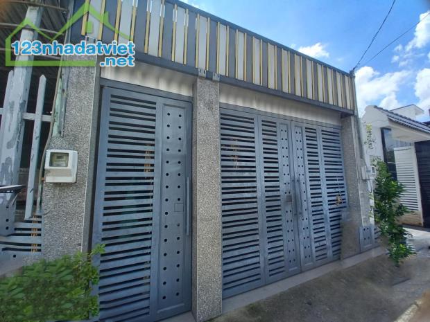 Nhà MT Lê Thị Lơ HM, 135m2, 5x27m chỉ 4.x tỷ - 4