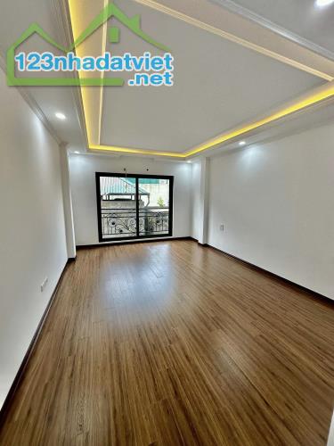 Giá giật mình! Bán nhà phố Khương Đình, 100m ra phố, nhà mới 6 tầng, thang máy, 40m2*6T - 3