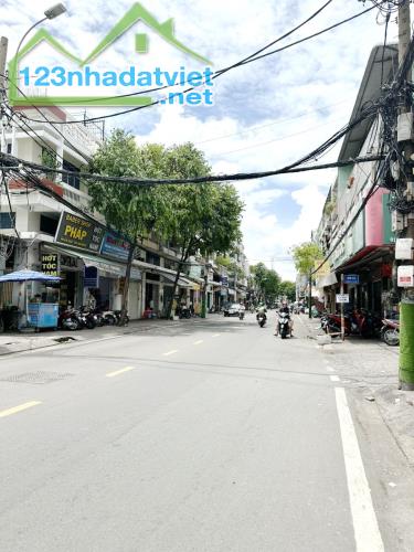Nhà mới 4*11m/2lầu vị trí đắc địa mặt tiền Hưng Phú P10Q8 (SHHC) - 2