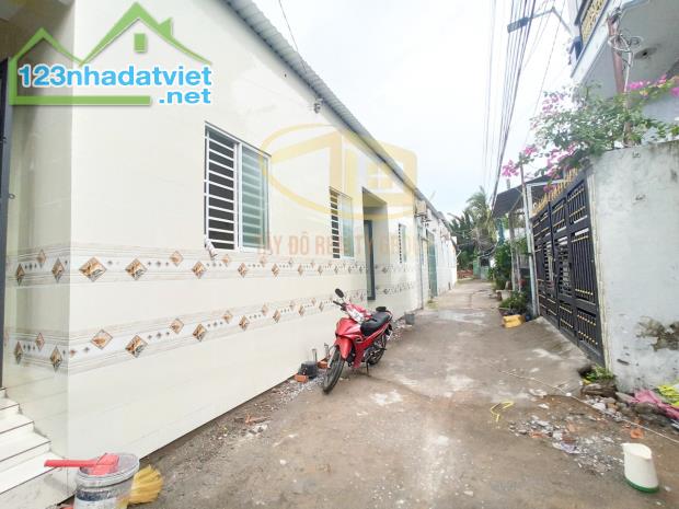 996🌋 Cho thuê nhà mới cất hẻm 127 Võ Văn Kiệt gần Lotte Mart 

💰Giá: 5tr/tháng - (cọc - 4