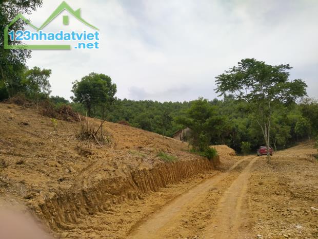 CẦN BÁN GẤP 2,6HA 900m thổ cư + RSX liền thửa LƯƠNG SƠN HB có nhà cấp 4 , bám suối,giá tốt