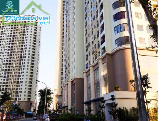 Bán căn hộ chung cư Gelexia 885, View thoáng sáng, 74m2, Tặng nội thất, 3.75 tỷ