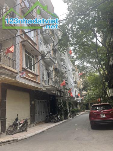 Bán nhà phố Minh Khai - quận Hai Bà Trưng, Ô TÔ, gần phố, 75m2 x 6 tầng, 16.5 tỷ