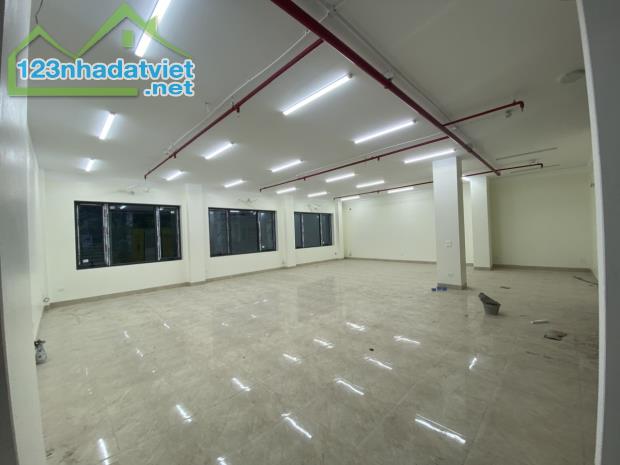 Cho thuê nhà Lê Trọng Tấn đối diện Park City 160m x 7 tầng thang máy 120tr 0903409888 - 1