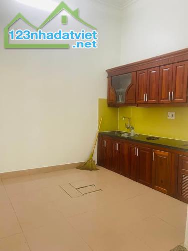 CHO THUÊ NHÀ 4 TẦNG ĐƯỜNG LA DƯƠNG, DT 60M2 GIÁ 10 TRIỆU. - 1