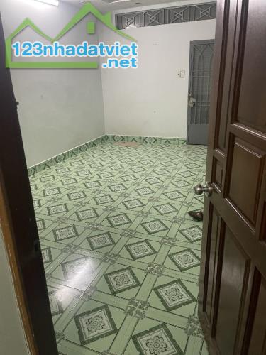 Bán Nhà Hồng Bàng, Phường 6, Quận 6. DT 47m2 x 2 tầng (3.5 x 14). Giá 6.25  tỷ TL.